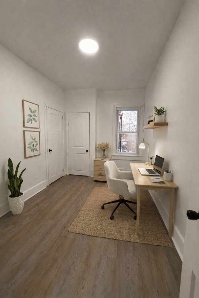 Photo - 2633 N Franklin St