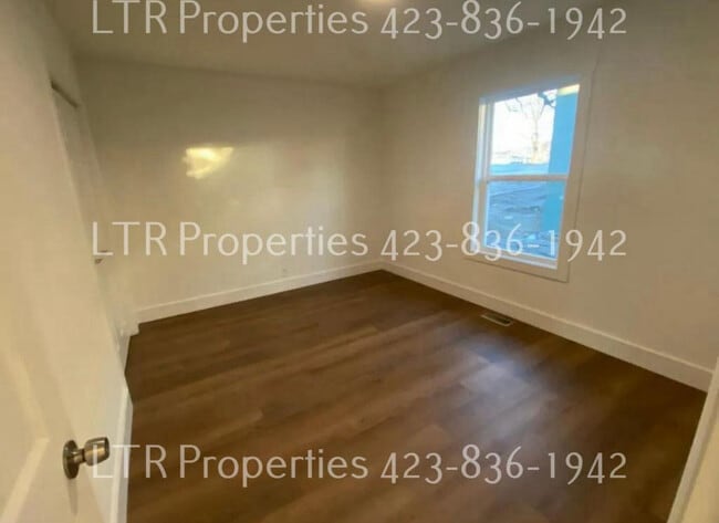 Photo - Ivy St (1423)