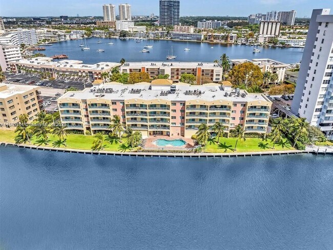 Photo - 201 Golden Isles Dr Unit 204