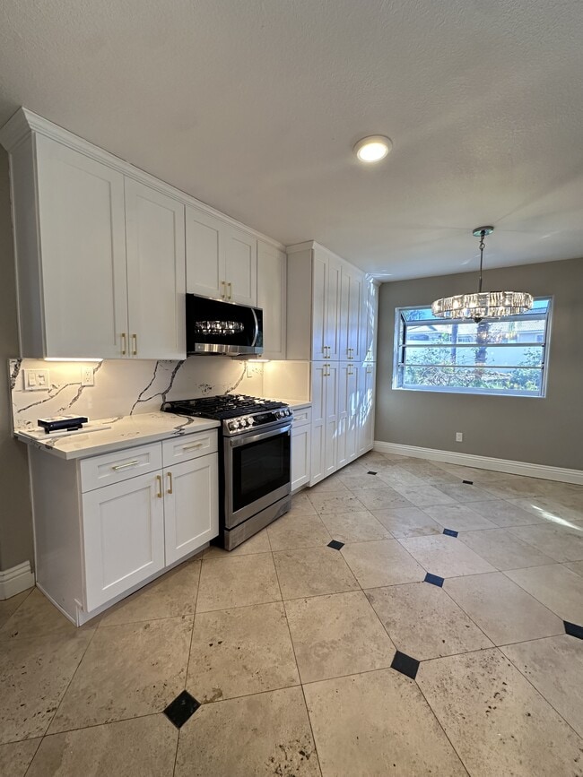 Photo - 2123 Deland Ct