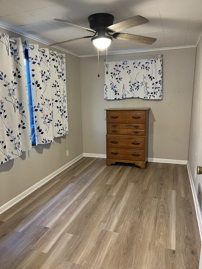 Photo - 1155 Fort Henry Ave