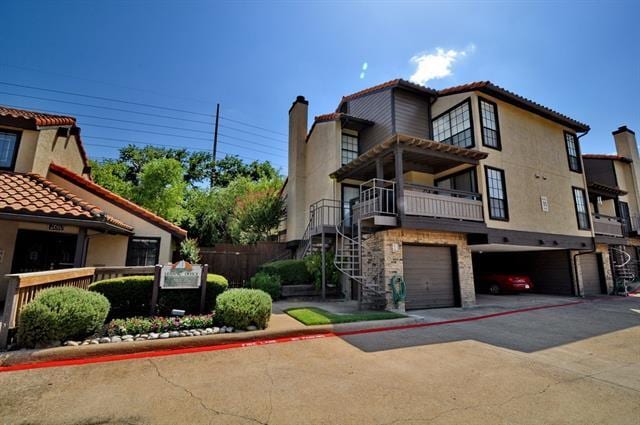Building Photo - 2610 Lakehill Ln