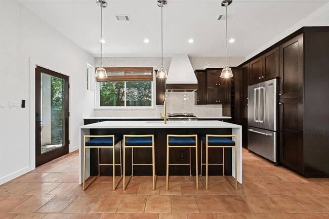 Photo - 2705 Bonnie Rd