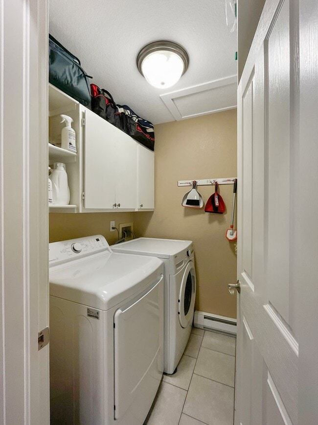 Photo - 604 Granite St