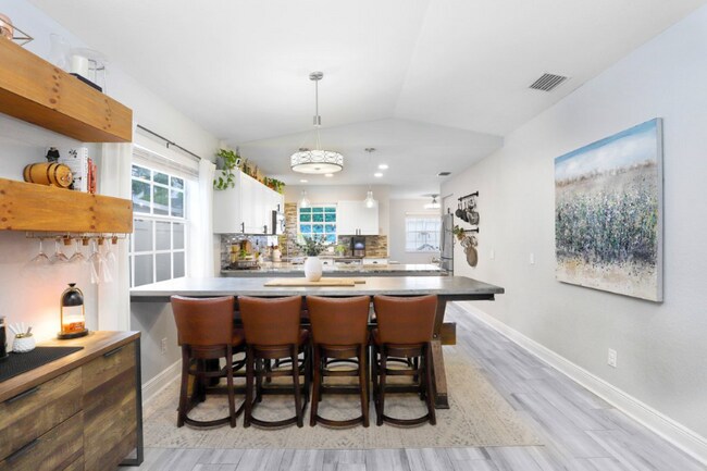 Photo - 3122 W Grace St