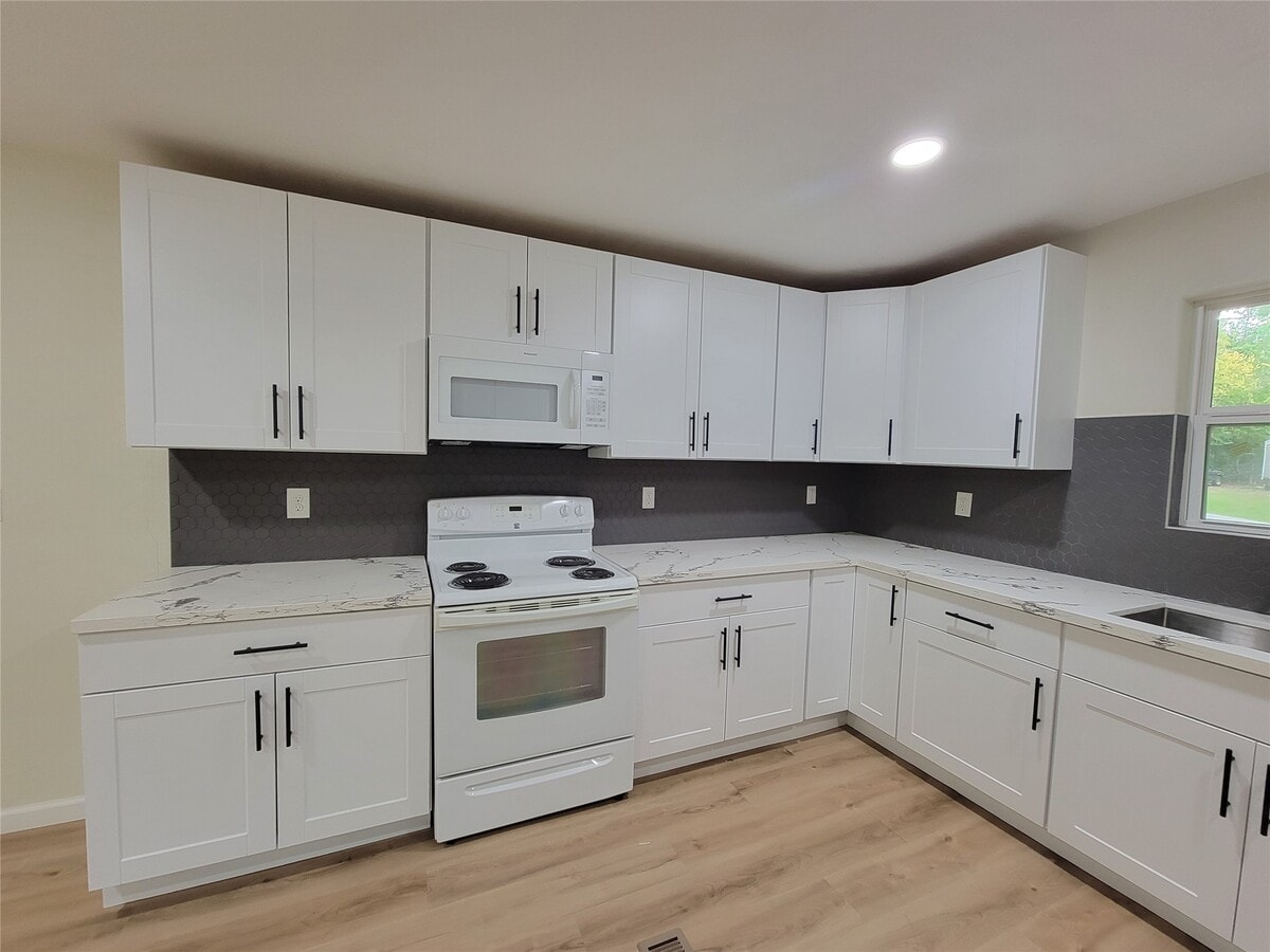 Photo - 13126 S Lee Shore Dr