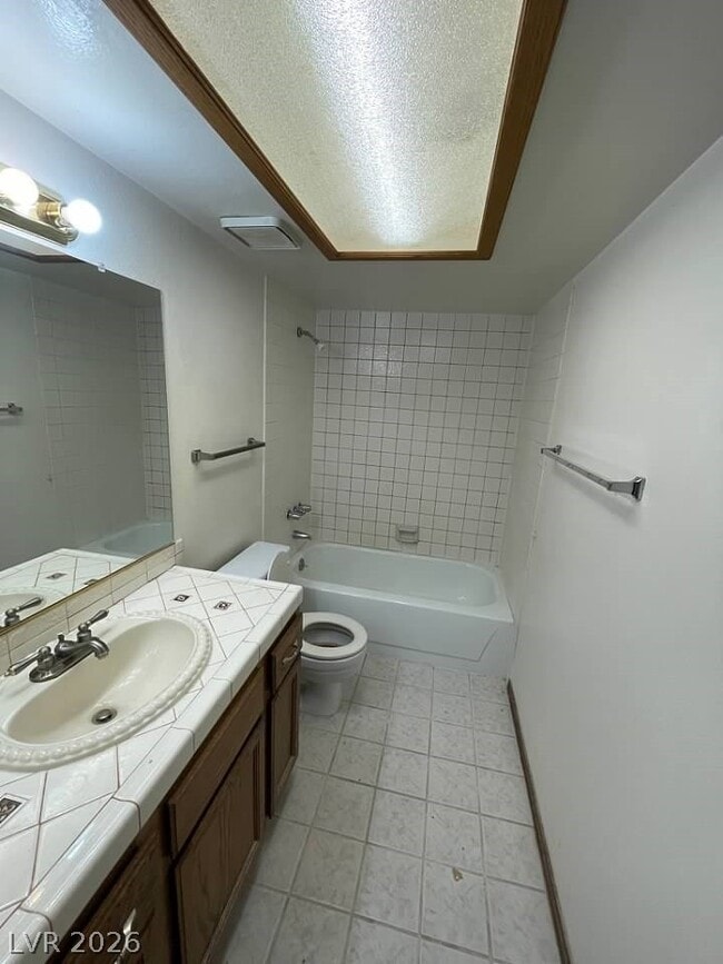Photo - 600 Woodmount Dr