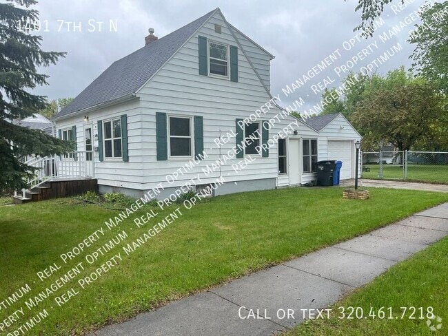 Building Photo - 1401 7th St N Rental