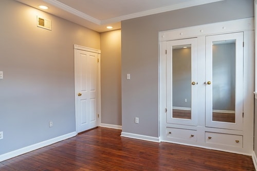 Building Photo - 2523 S Rosewood St Rental