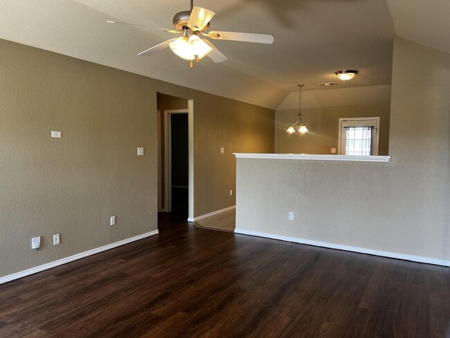 Photo - 210 Regency Dr