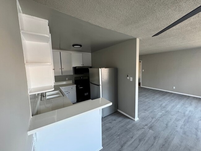 4052 Coco Ave Unit 12