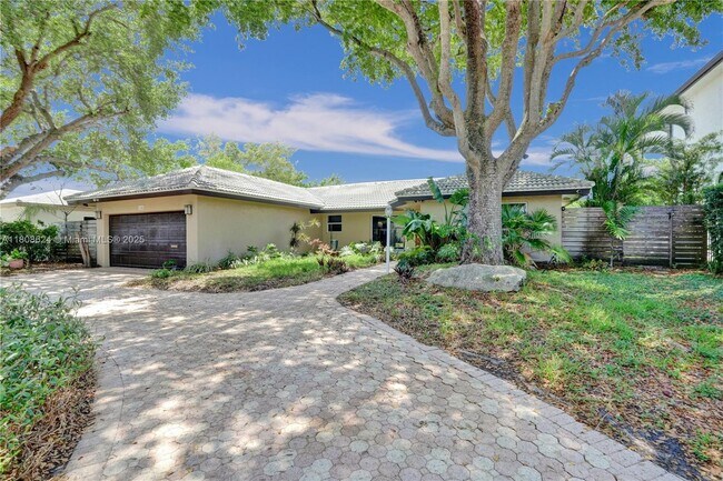 Photo - 3100 NE 56th Ct