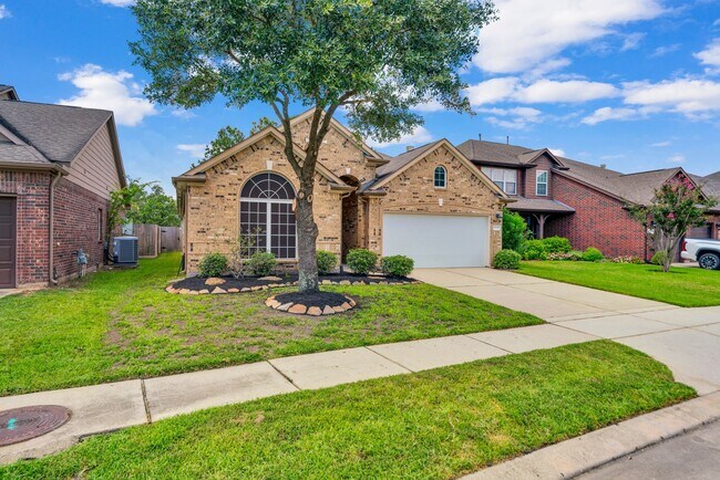 Photo - 16419 Dover Mills Dr