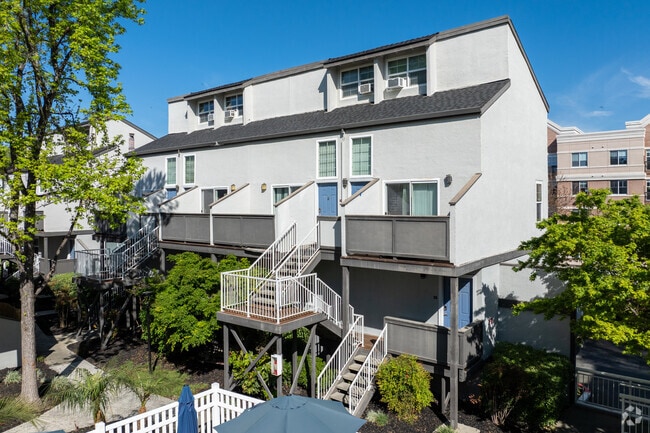 Photo - The Boulevard