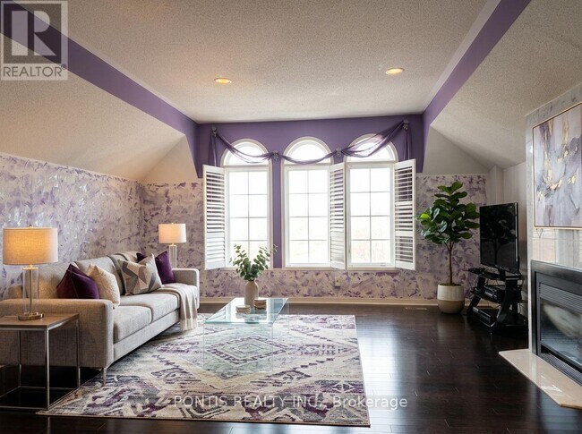 Photo - 2538 Raglan Ct