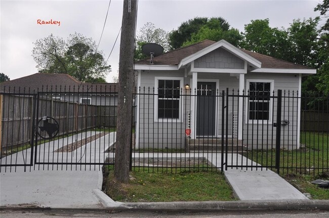 Photo - 3810 Rawley St