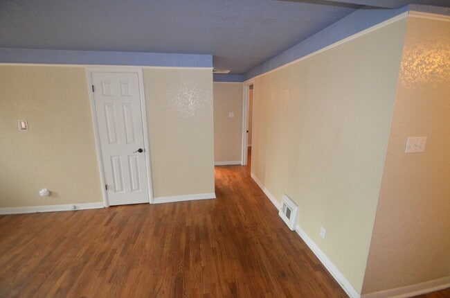 2717-2723 Sheridan Blvd