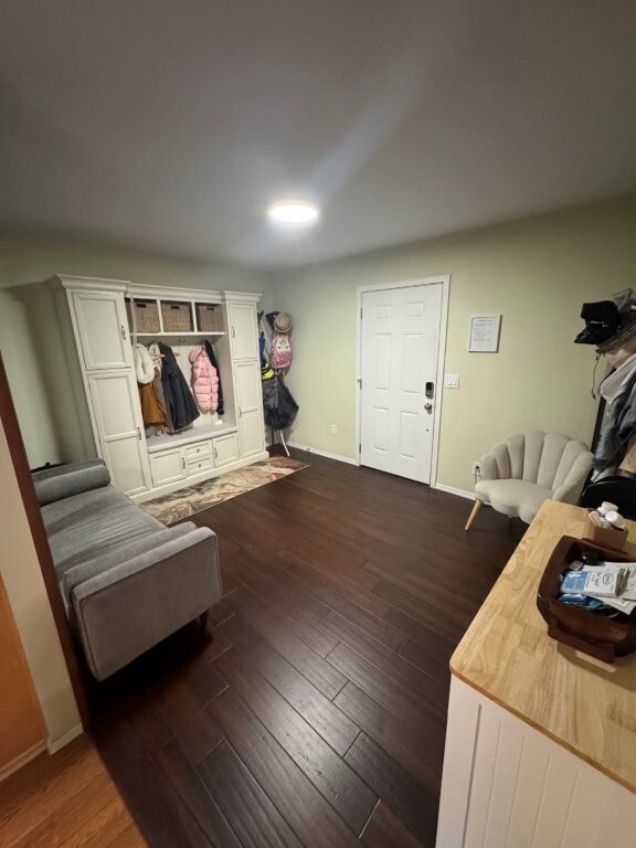 Photo - 1634 Yale St