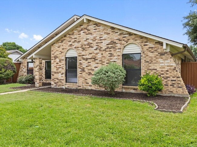 3404 Newkirk Dr