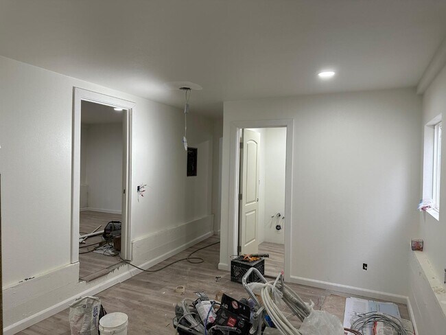 Photo - 5484 Vicente Way