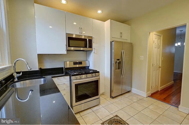 Photo - 2331 Guilford Ave