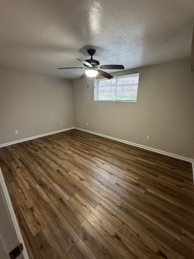 Photo - 2 bed & 1 bath, fully updated in Oxford! Unidad 421 Mcpherson Street