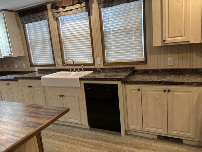 Photo - 2271 Beaver Dam Rd