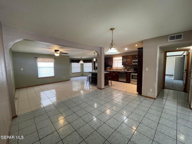 Photo - 808 Merriman Dr