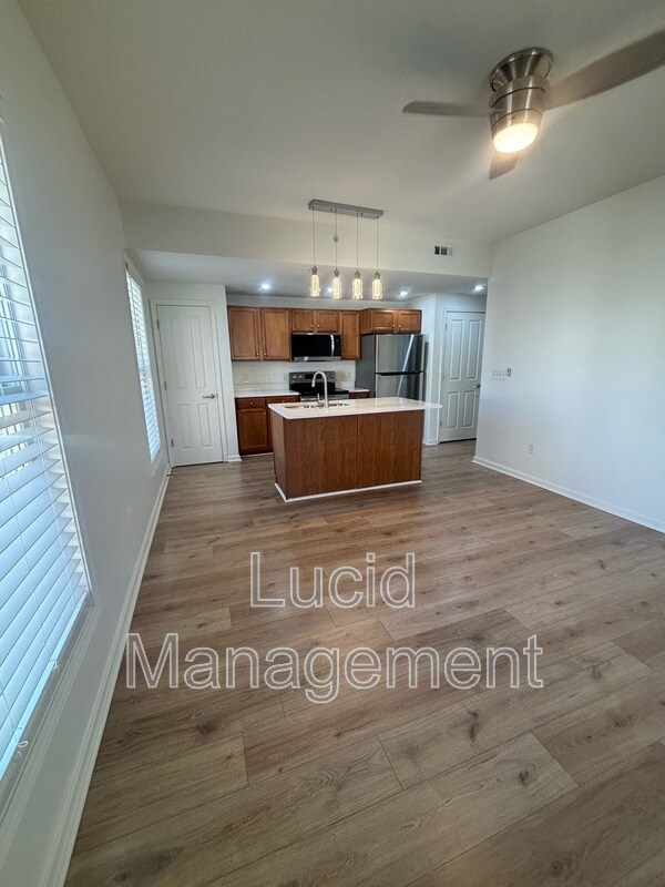 Photo - 10639 Meeting St