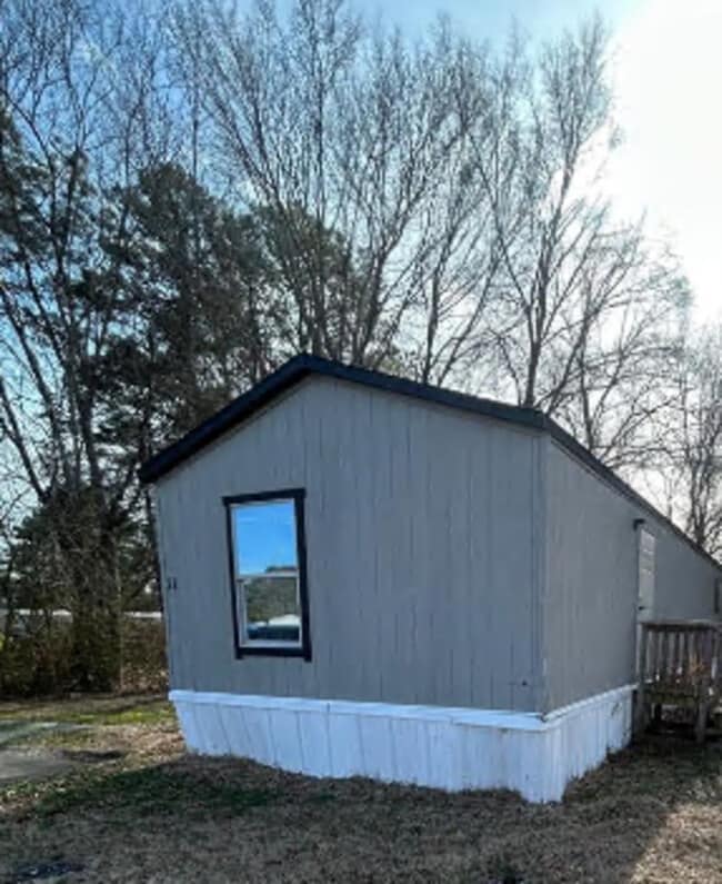 Building Photo - 71 Ernest Ln