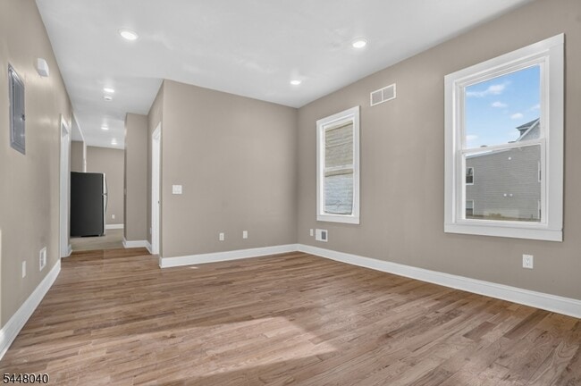 882 S 14th St Unit 1
