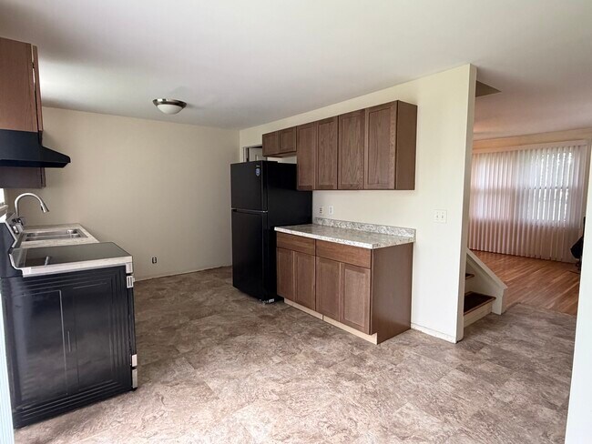 68 Moxon Dr