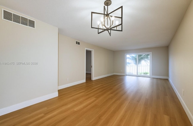 Photo - 333 NW 17th Ct