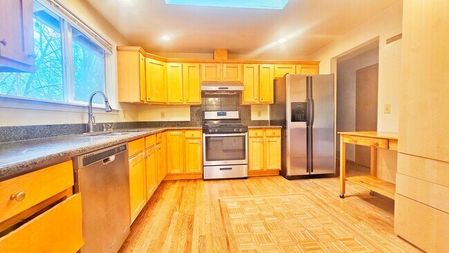 Photo - Charming 4 Bed 2 Bath Home in Wedgewood