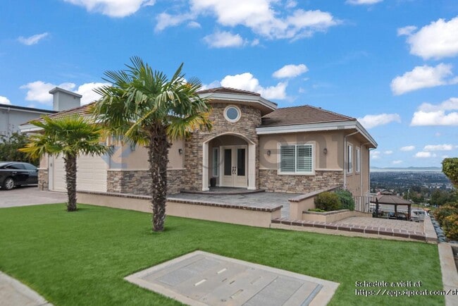 Building Photo - 24518 Karina St