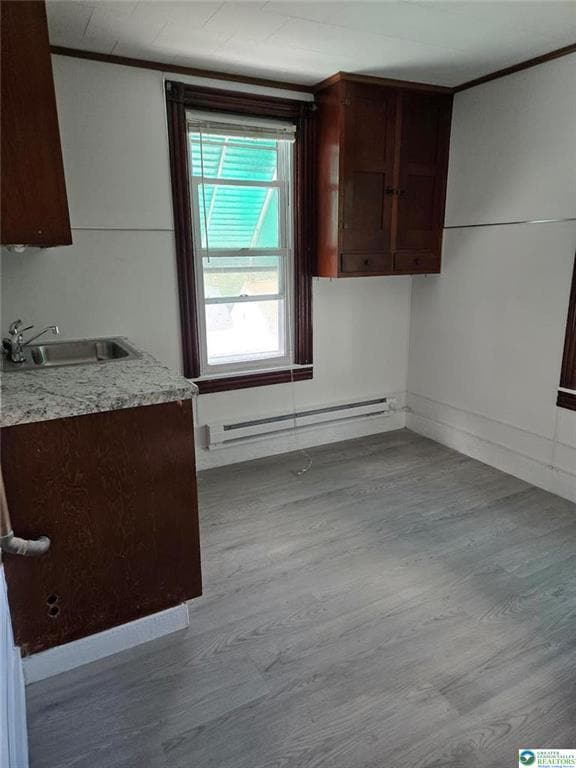 Photo - 145-146 E Center St Unidad 2