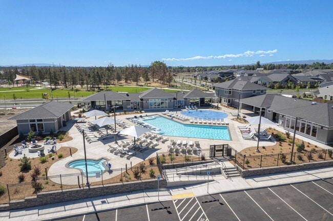 Photo - POOL & Clubhouse! 3 Bdrm, 2.5 Bath 1450 sq ft Townhouse, All Appliances, Gas Heat & A/C, Pet OK, ...