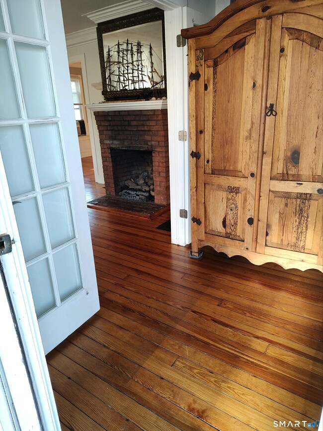 Photo - 231 2nd Ave