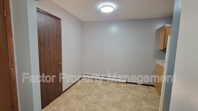 Photo - 418 Allan Ave Unit 7