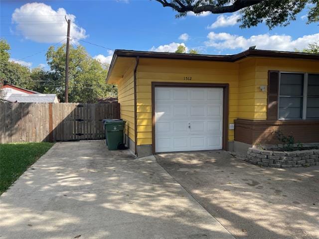 Photo - 1512 Hilltop Dr