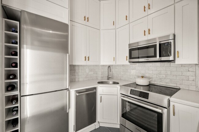 Photo - 66 Appleton St Unit 3