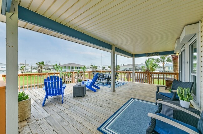 Photo - 21923 Frio Dr