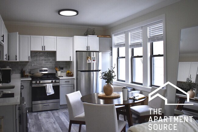 Photo - 839 W Cornelia Ave Condo Unit 2N