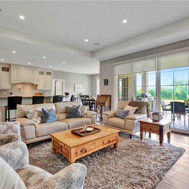 Photo - 5-Bedroom House in Norwich!!