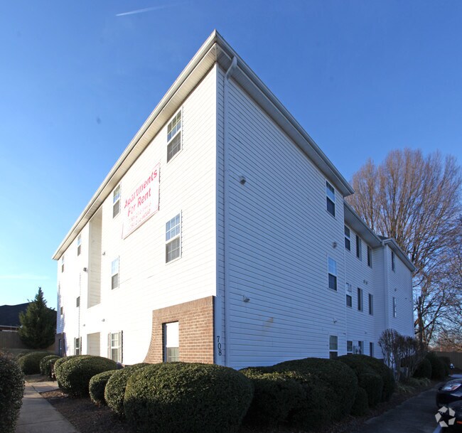 Photo - Spartan Place Apartments