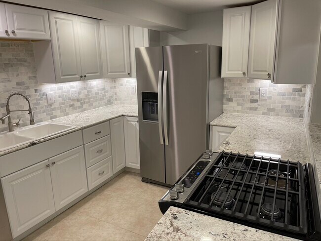 Photo - 24 Forest Hills Dr Unit B