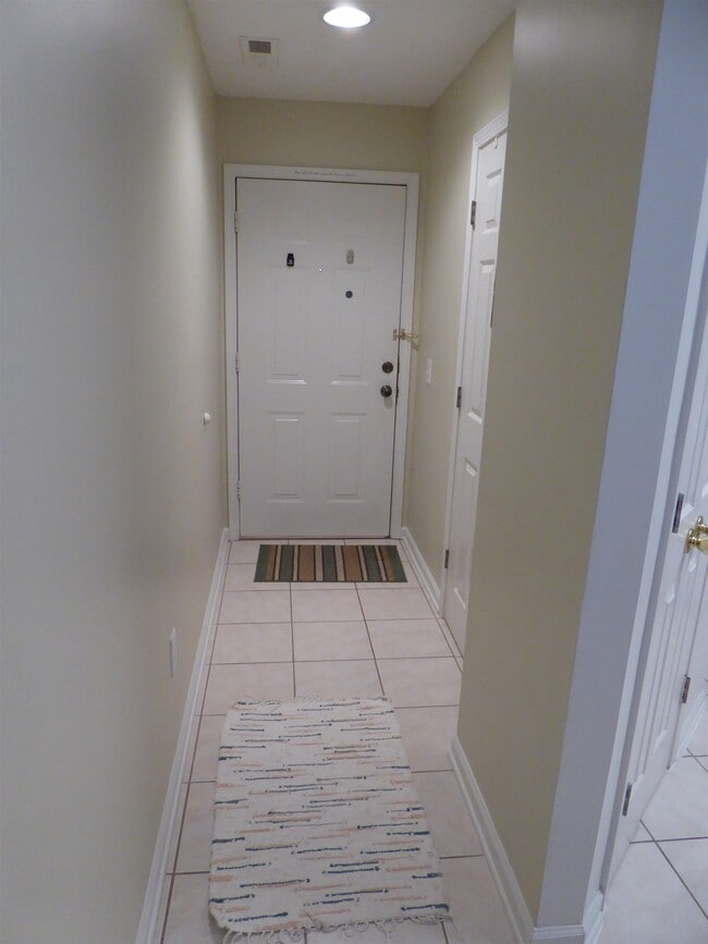 Photo - 541 White River Dr