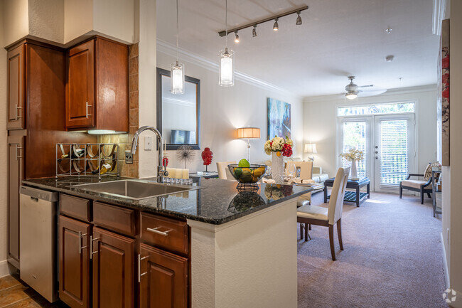 Building Photo - Limited Time Offer: $500 OFF! Unit JH1 Rental