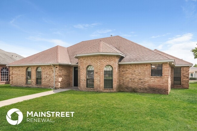 Building Photo - 1105 Chimney Rock Trail