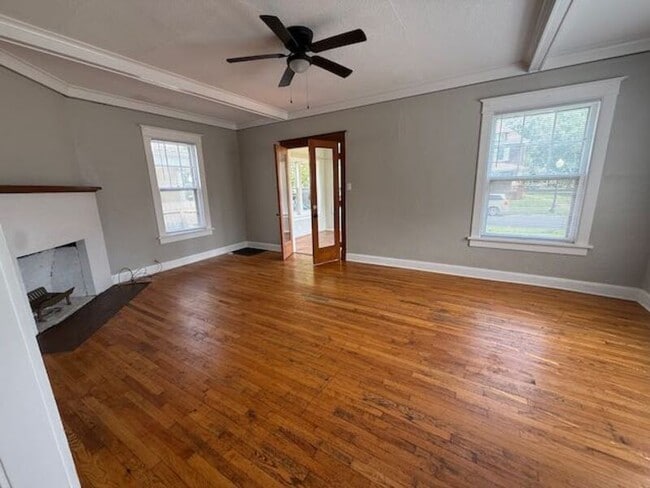 Photo - 415 N Cooper St